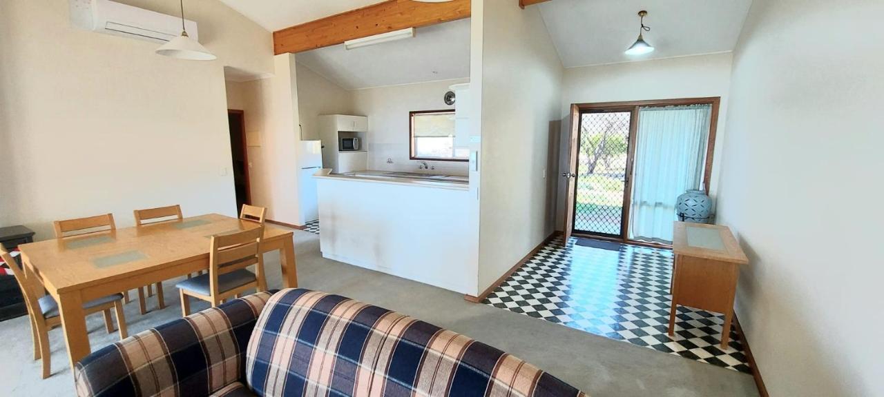 Barmera Lake Resort Motel Екстер'єр фото