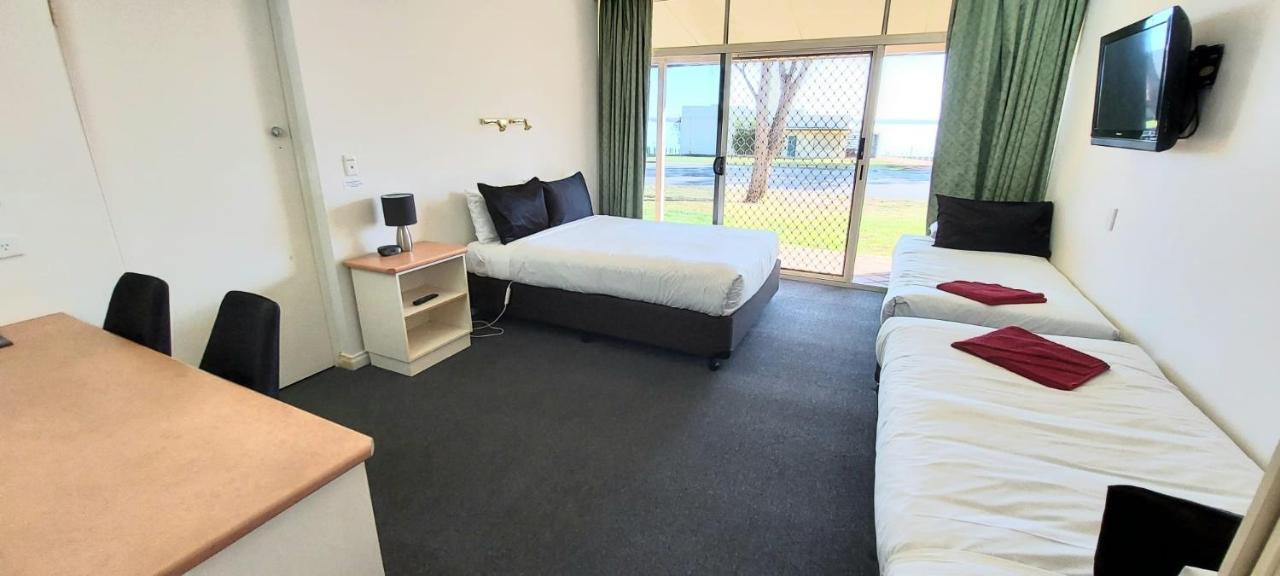 Barmera Lake Resort Motel Екстер'єр фото