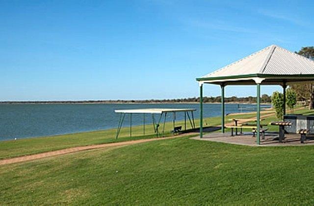 Barmera Lake Resort Motel Екстер'єр фото